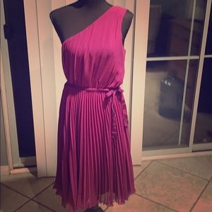 Flowing dress with vibrant color!